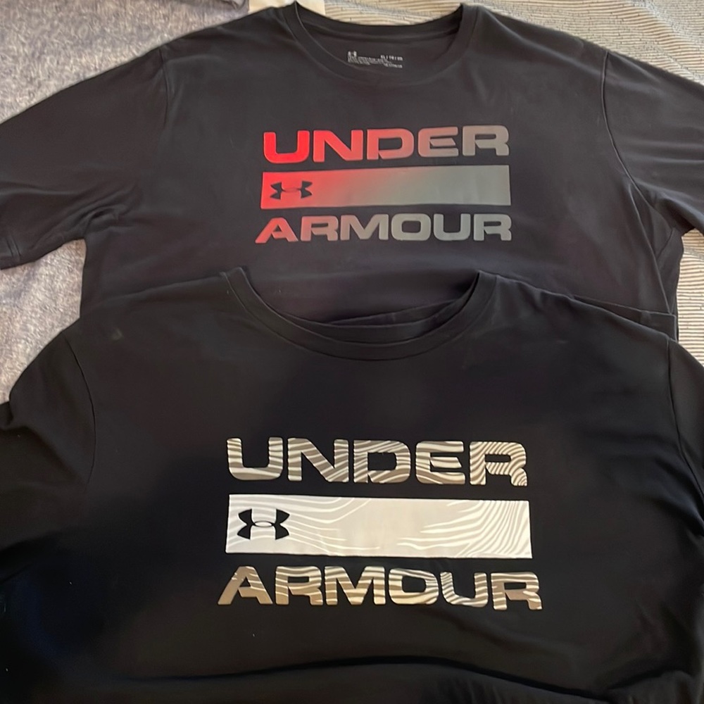 Bundle of 2 men’s Under Armour t-shirts